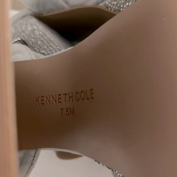 New! Kenneth Cole New York Dolly Crystal Heel Platform Sandal in silver Size 7.5 - Picture 10 of 12